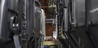 The Role Of Stainless Steel Tank Manways In The Food And Beverage Industry Steel Tank